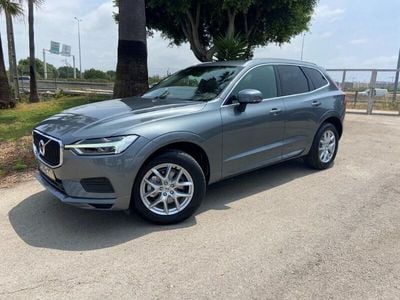 Usado Volvo XC60 Momentum 190 HP (139 kW) 2019 Cinzento SUV