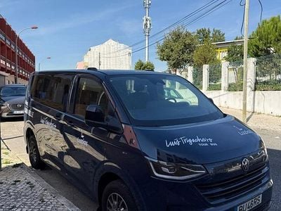 Azul Usado 2025 VW Caravelle Life Monovolume | € 48.900