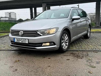 Usado VW Passat 120 HP (88 kW) 2015 Cinzento Carrinha