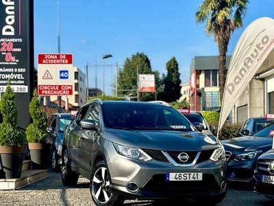 Usado Nissan Qashqai Tekna 110 HP (80 kW) 2017 Cinza SUV