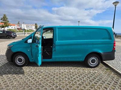 Usado Mercedes Vito 136 HP (100 kW) 2019 Verde Van