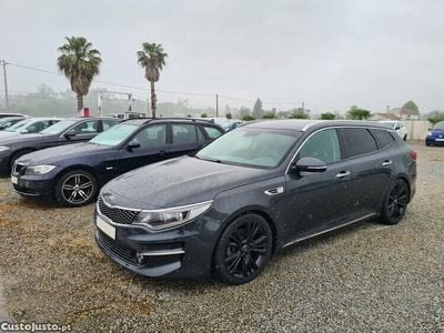 Usado Kia Optima 141 HP (103 kW) 2017 Cinza Carrinha