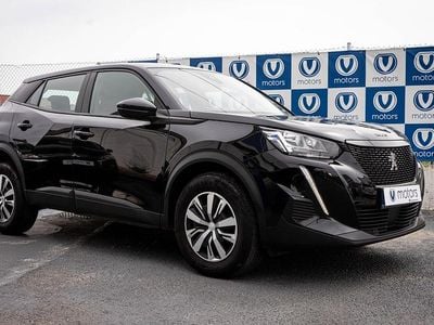Usado Peugeot 2008 Active 102 HP (75 kW) 2023 Preto SUV