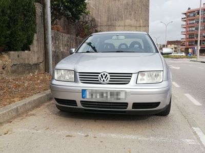 usado VW Bora 1.6 gasolina aceita troca