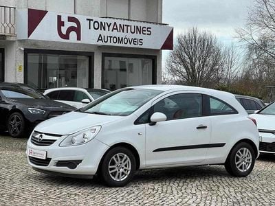 Branco Usado 2009 Opel Corsa | € 5.500 (Caro)