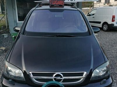 Preto Usado 2004 Opel Zafira Monovolume | € 3.999