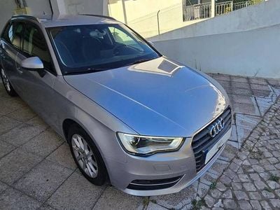 Usado Audi A3 110 HP (80 kW) 2015 Cinzento
