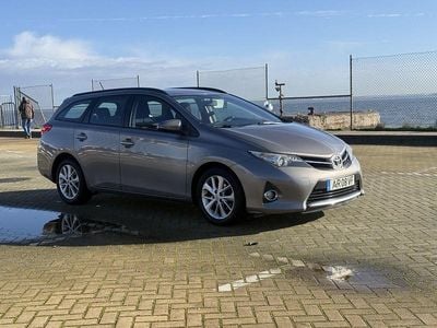 Usado Toyota Auris 90 HP (66 kW) 2014 Cinza Carrinha
