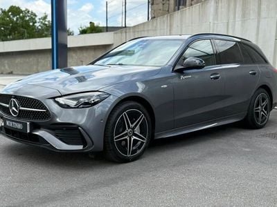 Cinza Usado 2025 Mercedes C300 AMG line Carrinha | € 63.500