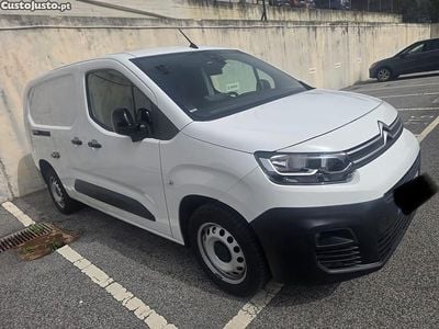 Usado Citroën Berlingo 130 HP (95 kW) 2022 Branco Monovolume