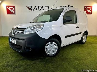 Usado Renault Kangoo Business 75 HP (55 kW) 2015 Branco Monovolume