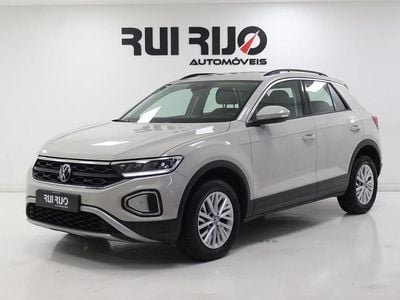 Bege Usado 2023 VW T-Roc Life SUV | € 20.900 (Preço justo)