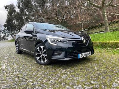 Preto Usado 2022 Renault Clio V | € 15.999 (Preço justo)