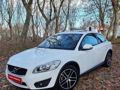 Branco Usado 2010 Volvo C30 Kinetic Citadino | € 8.600