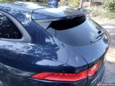 Usado Jaguar F-Pace Prestige 165 HP (121 kW) 2018 Azul SUV