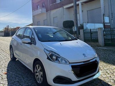 Usado 2016 Peugeot 208 Citadino | € 6.289 (Super Preço)