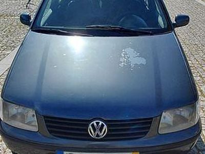 Usado VW Polo 50 HP (36 kW) 2001 Sedan