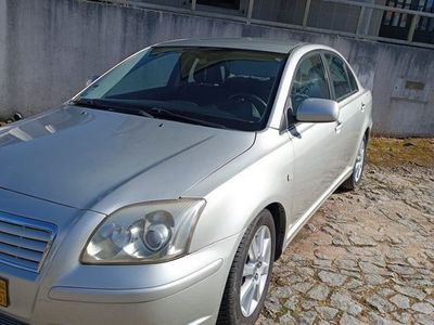 usado Toyota Avensis 1.6 a GPL