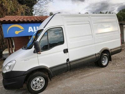 Branco Usado 2013 Iveco Daily | € 14.950