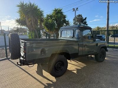 Usado Land Rover Defender 122 HP (89 kW) 2011 Verde Carrinha