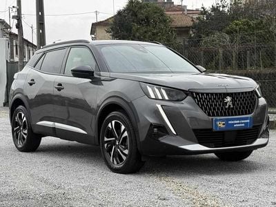Cinzento Usado 2022 Peugeot 2008 SUV | € 17.900 (Preço justo)