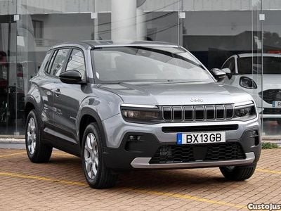 Cinza Usado 2025 Jeep Avenger Altitude SUV | € 24.990 (Preço justo)