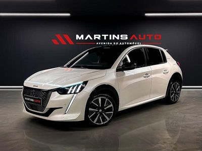 Branco Usado 2020 Peugeot 208 GT-line Citadino | € 15.990 (Preço justo)