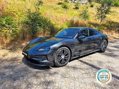 Cinza Usado 2024 Porsche Taycan Performance Package Sedan | € 109.500