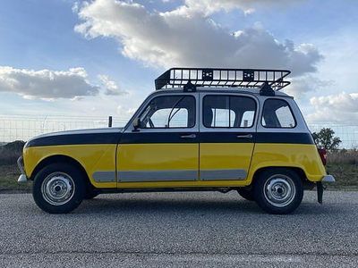 Usado Renault R4 34 HP (25 kW) 1991 Sedan