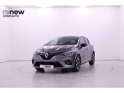 Usado Renault Clio V Evolution 90 HP (66 kW) 2023 Cinzento