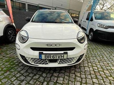 Branco Usado 2025 Fiat 600E La Prima SUV | € 32.990