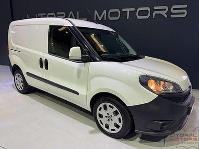 Branco Usado 2022 Fiat Doblò Monovolume | € 12.900 (Bom preço)