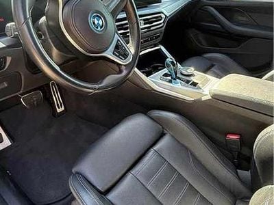 Usado BMW i4 250 kW (340 HP) 2022 Cinzento Sedan