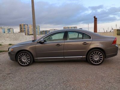 Volvo S80