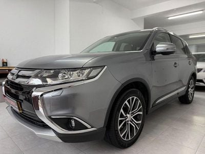 Usado Mitsubishi Outlander Edition 150 HP (110 kW) 2017 Cinza SUV