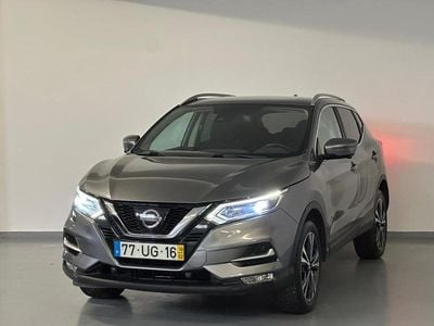 Usado Nissan Qashqai 115 HP (84 kW) 2018 Cinzento SUV