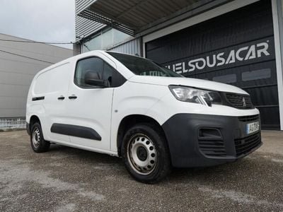 Branco Usado 2021 Peugeot Partner Monovolume | € 13.000 (Preço justo)