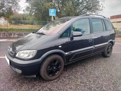 Usado Opel Zafira 101 HP (74 kW) 2001 Preto Monovolume