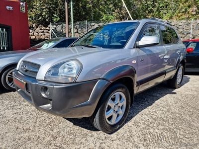Usado Hyundai Tucson Style 112 HP (82 kW) 2005 Cinza SUV