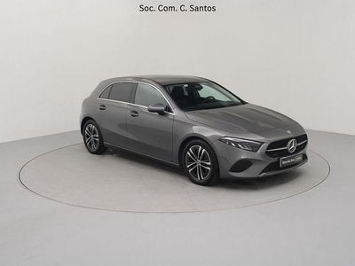 Usado Mercedes A200 Advanced 150 HP (110 kW) 2024 Cinza Sedan