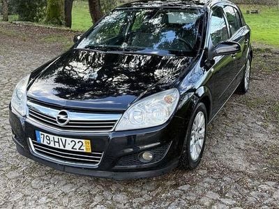 Usado Opel Astra 110 HP (80 kW) 2009 Sedan