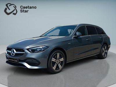 Usado Mercedes C300 313 HP (230 kW) 2024 Cinza Carrinha