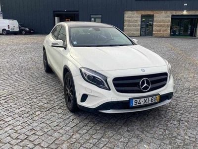 Usado Mercedes GLA200 Urban 136 HP (100 kW) 2014 Branco SUV