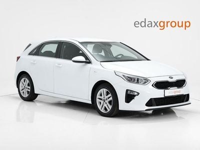 Usado Kia Ceed Urban 120 HP (88 kW) 2021 Branco Citadino