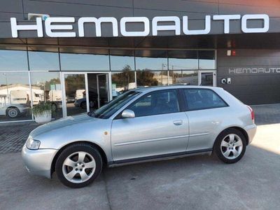 Usado Audi A3 Sport 180 HP (132 kW) 1999 Cinzento Citadino