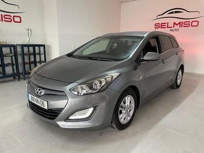 Usado Hyundai i30 90 HP (66 kW) 2013 Cinzento