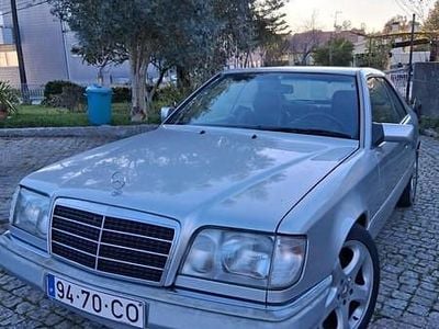 Usado Mercedes C200 136 HP (100 kW) 1993 Cinza Coupé