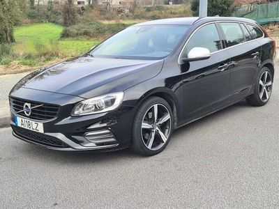 usado Volvo V60 D4 R-Design