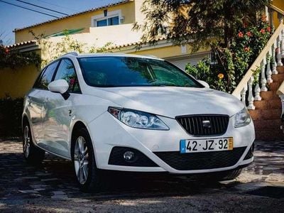 Branco Usado 2010 Seat Ibiza | € 10.900 (Caro)