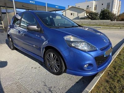 Usado Renault Clio III 110 HP (80 kW) 2010